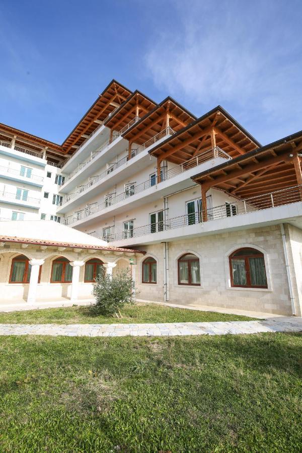 Europa Grand Resort Vlorë 外观 照片